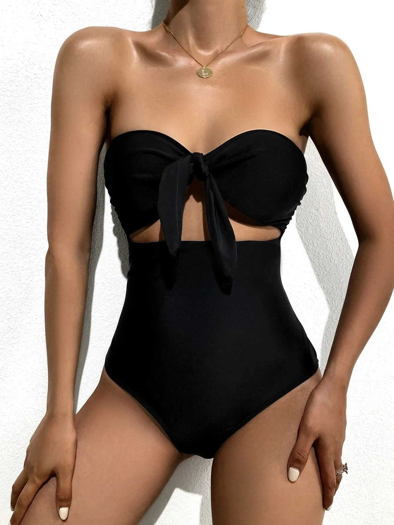 VenusFox Sexy One Piece Swim Suits Red Black Bandeau Swimsuit 1 Piece Bow Knot Halter Cut Out Swimwear Women Bathing Suit Trikini